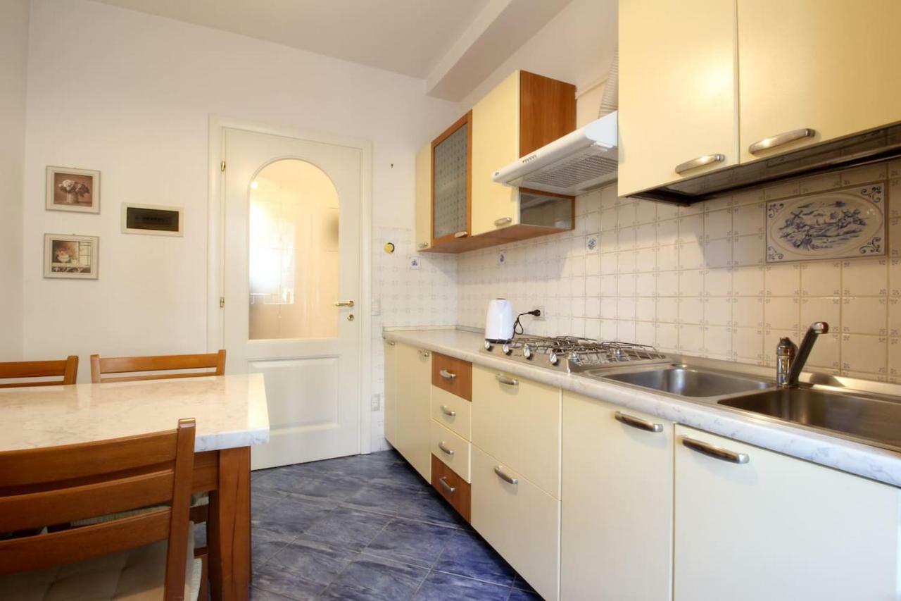 Papaveri Rossi Apartment Bordighera Exterior photo